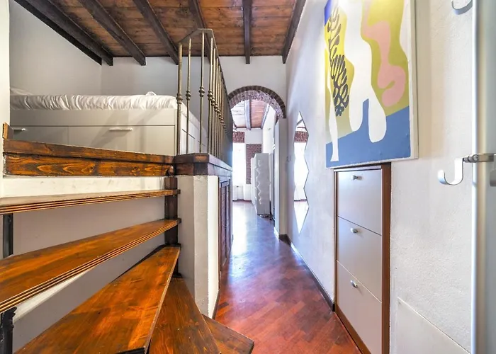 Guesthost - Porta Romana & Bocconi Cosy
